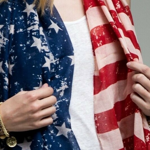 Women's New Ruggine Patriotic Oblong American Flag Scarf - Picture 3 of 3